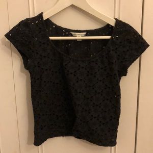 Cropped short sleeve top